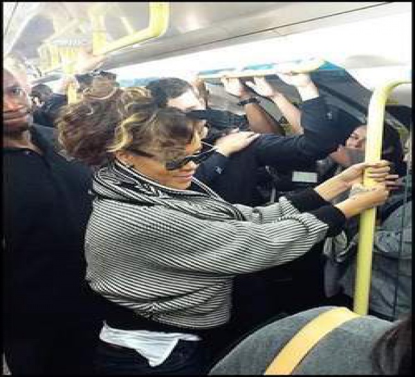 Rihanna se rend à son concert en métro