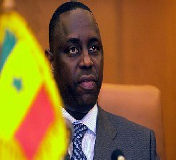 Probable report de la présidentielle : Macky Sall avertit et menace