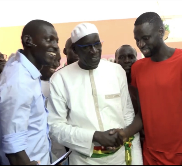 Pire : Serigne Mboup élève le capitaine des Lions Cheikhou Kouyaté au rang de citoyen d'honneur  et rend hommage à OTD et Ameth Amar