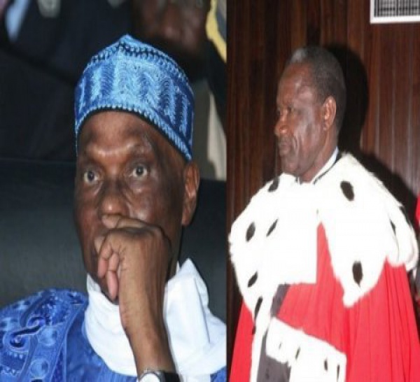 Le Collectif des anciens de l'Ujtl promet de carboniser le Sénégal si la candidature de Wade est invalidée.
