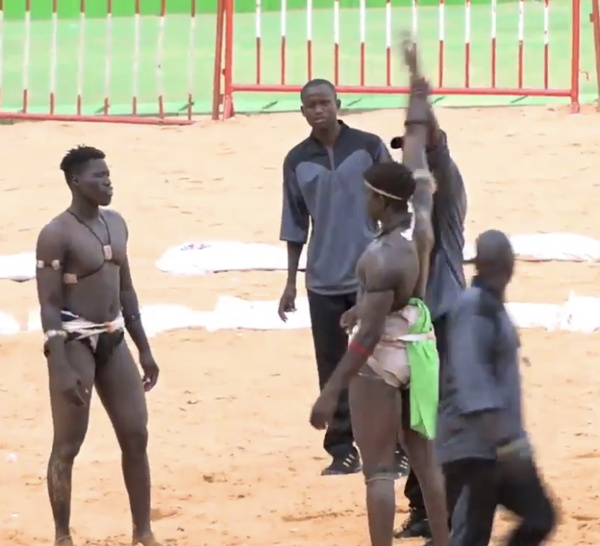 Lutte : Victoire de Becaye sur Mbaye Tapha Tine (Décision arbitrale)