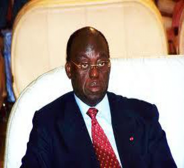 Niasse en difficulté la veille de son investiture