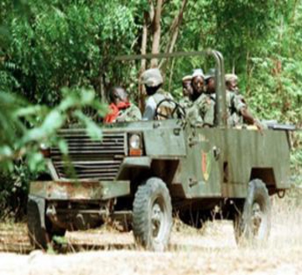 Casamance: l’armée perd une dizaine de soldats, SOS Casamance menace de porter plainte contre Wade