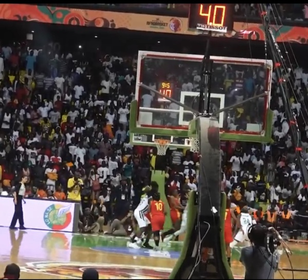 Cheikh Sarr, coach des "Lionnes" : « On nous a complètement dominé dans la raquette... Si on le fait contre le Nigeria, c’est fini »