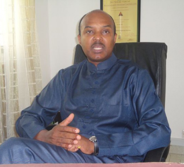 Bruno D'Erneville rejoint Ibrahima Fall