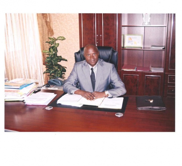 « Aucun leader lucide n’a intérêt à hériter d'un pays en lambeaux » ( BABACAR NDAW ,Ministre chargé des Eco-villages )