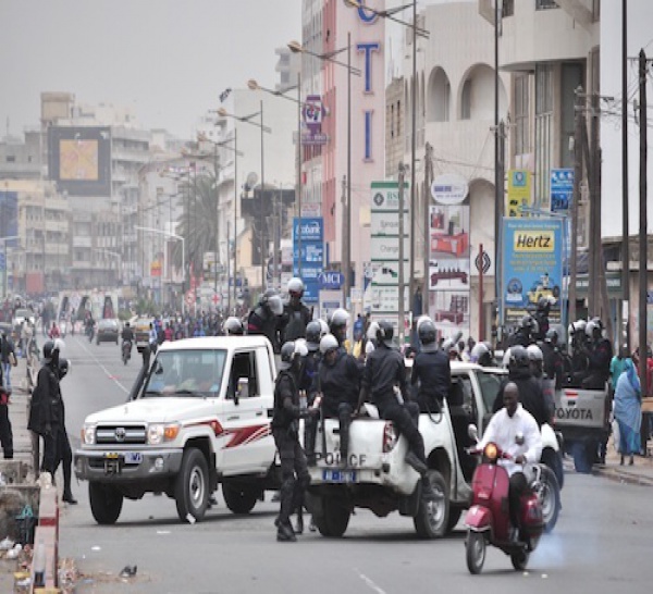 Mort de Mamadou Diop : la police confine les étudiants au campus