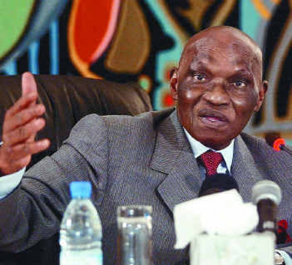 Abdoulaye Wade: «L’opposition est poltronne, elle doit faire comme je faisais.»