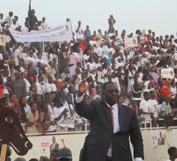 Macky Sall fait foule à Guédiawaye