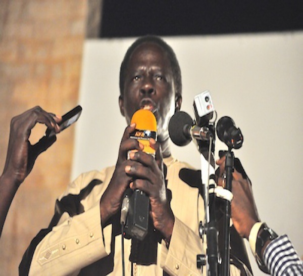 Ibrahima Fall dénonce des fraudes massives dans le retrait des cartes à Touba