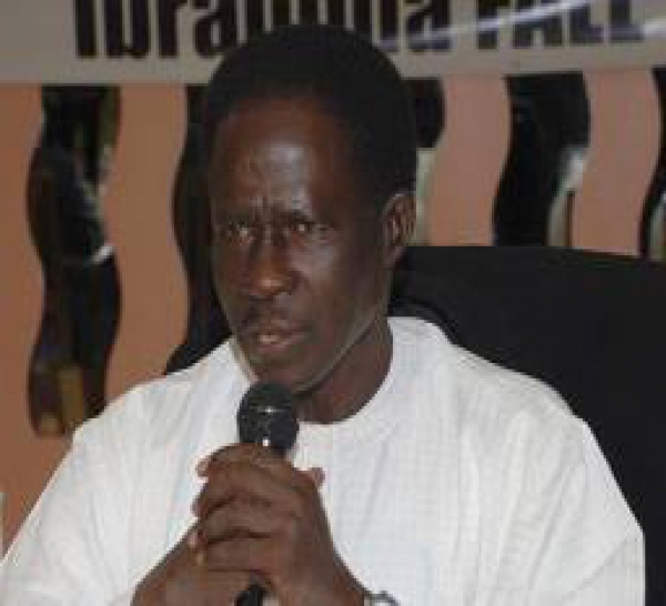 «Wade s’obstine à briguer un troisième mandat pour léguer le pouvoir à Karim» (Ibrahima Fall)