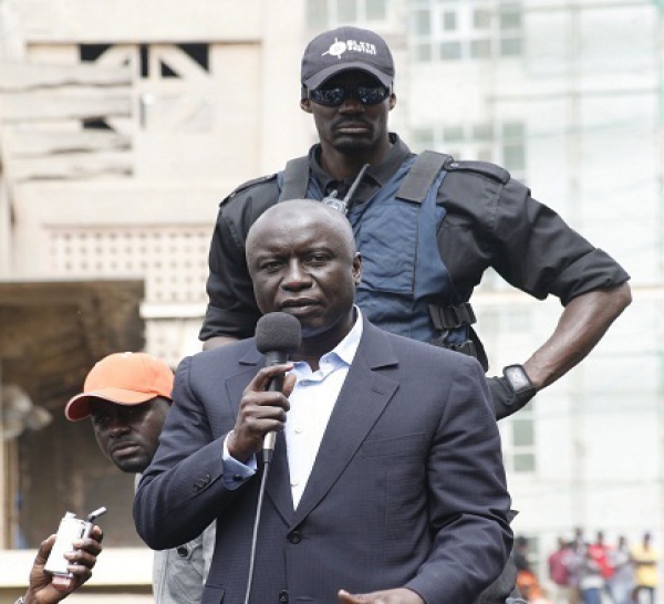 Ce qui lie Vieux Sandiéry à Idrissa Seck