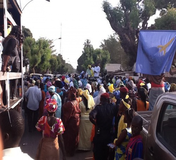 Ziguinchor / Présidentielle 2012: Des centaines de femmes dans la rue «pour la réélection d’Abdoulaye Wade»