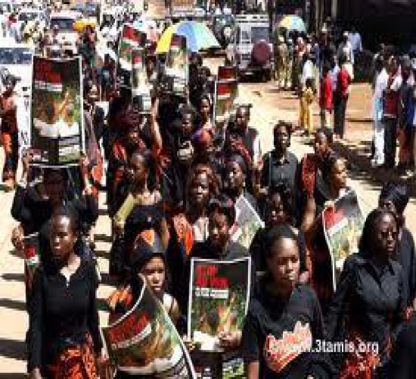 Marche pacifique de femmes sénégalaises, vendredi à Dakar