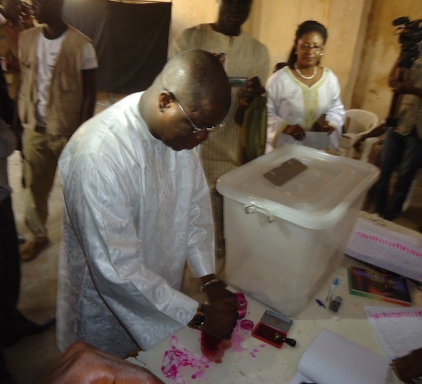 Ziguinchor: Abdoulaye  Baldé a voté au centre Assane Diack de Boucotte (PHOTOS)