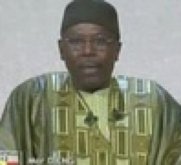 13h25: Mor Dieng: "Wade aurait dû sortir par la grande porte"