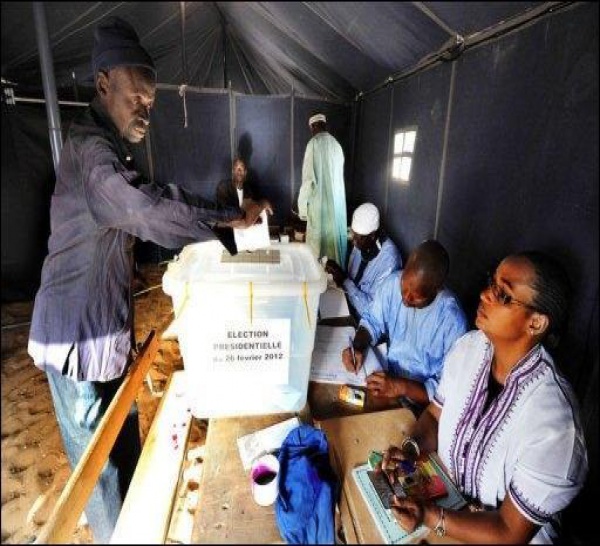 Port Gentil (Gabon): Macky Sall 649, Abdoulaye Wade 143, Niasse 40, Idrissa Seck 39, Ousmane Tanor Dieng 20, Ibrahima Fall 11