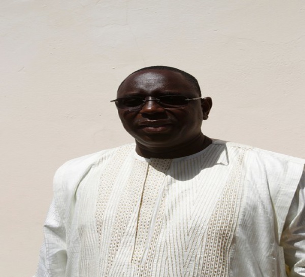 Dernière minute: Des nervis ont tenté d'empêcher Macky Sall d'accéder au domicile d'Amadou Mahtar Mbow.