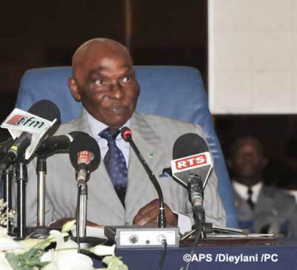 Report de la conférence de presse Me Wade