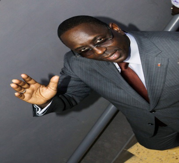 Dernière minute: Rencontre de Macky Sall avec le peuple des assises.