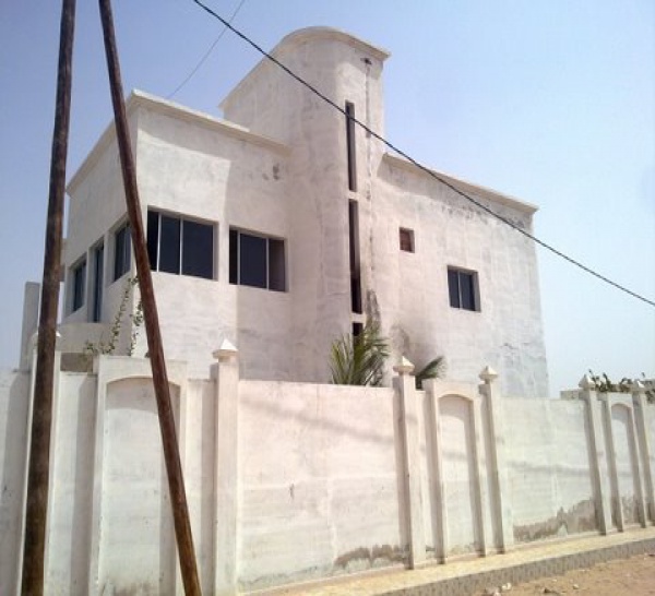 La maison du porte-parole de la famille de Serigne Saliou incendiée (PHOTOS)