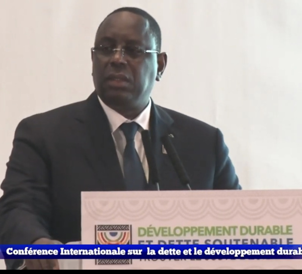 Terrorisme en Afrique / Macky sort l'artillerie lourde : " L'investissement dans les capacités de riposte devient un impératif... "