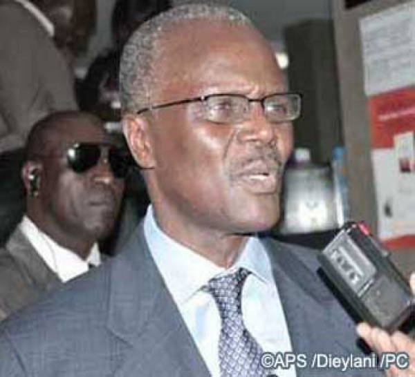 "Les socialistes exécutent ce que je leur demande" (Ousmane Tanor Dieng, après son vote)