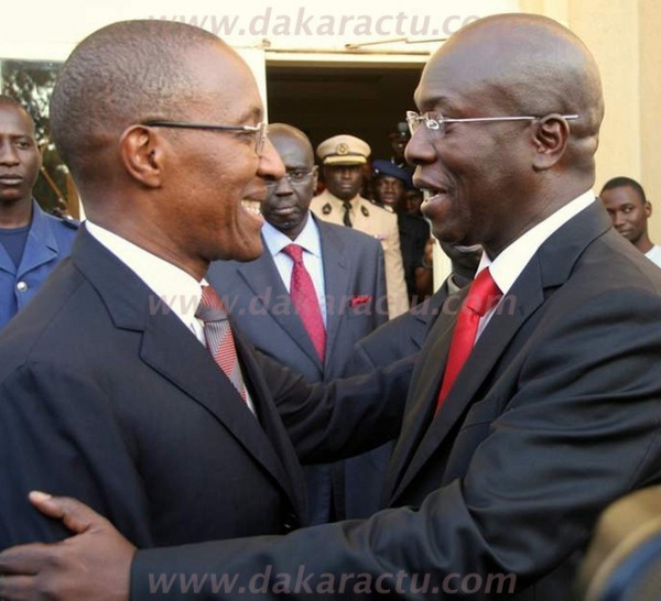 Regardez les images de la passation de service entre Souleymane Ndéné Ndiaye et Abdoul Mbaye