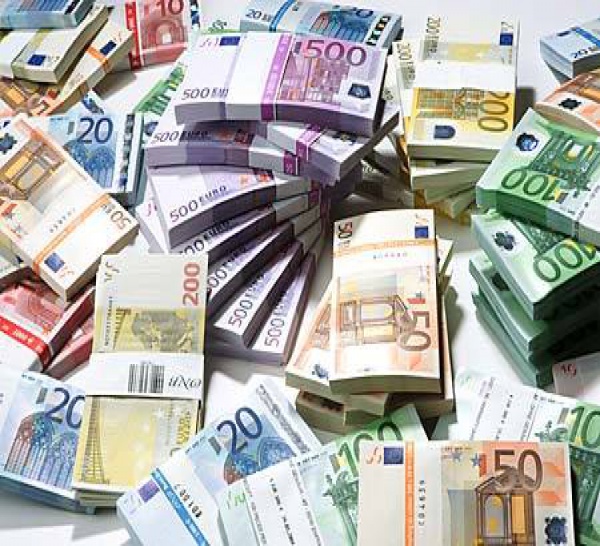 Dernière minute: la France prête 130 millions d'euros au Sénégal.
