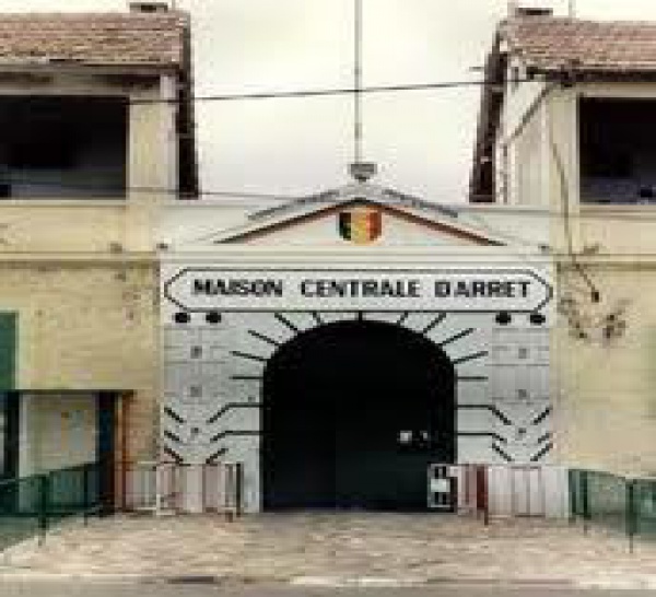 Visites et repas externes interdits à la prison de Thiès: Cheikh Béthio Thioune coûte cher aux détenus.