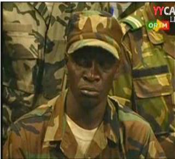 La junte militaire de Bamako réagit