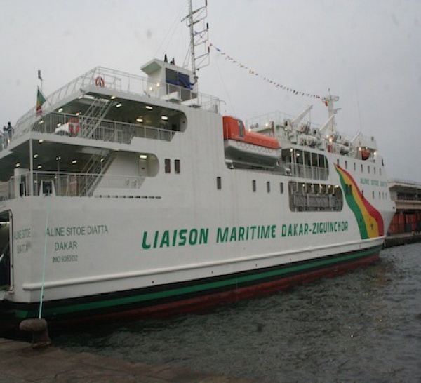 Retard du bateau «Aline Sitoë Diatta» Situation de Panique générale, ce matin, à Ziguinchor