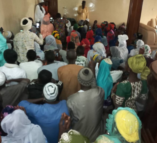 Ziarra Boghal 2020 : Le domicile du Khalife Thierno Abdourahmane Barry pris d'assaut pas les fidèles disciples.