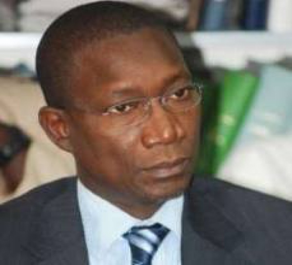 Me Elhadj Amadou Sall :" Macky joue avec le feu, nous lui promettons l'enfer ".