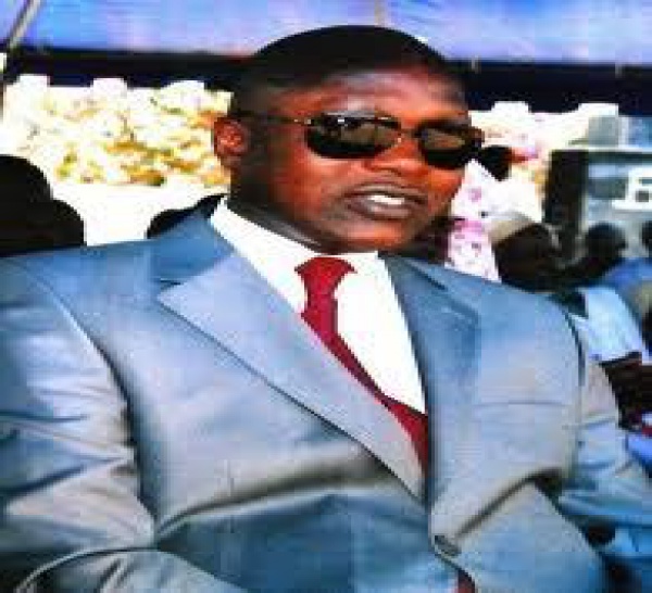 Insolite: le défilé ahurissant du ministre Oumar Guèye.