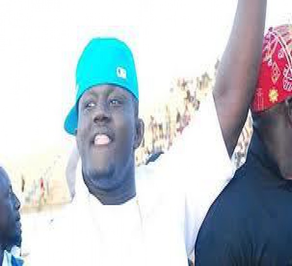 Balla Gaye 2 bat campagne pour Benno Bokk Yakaar.