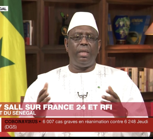 Le président Macky Sall sur le confinement général : « Si on devrait y arriver, on le ferait, mais tout dépendra de l'évolution de la maladie. Nous pourrons aussi réaménager les horaires du couvre-feu de 18h à 7 heures du matin »