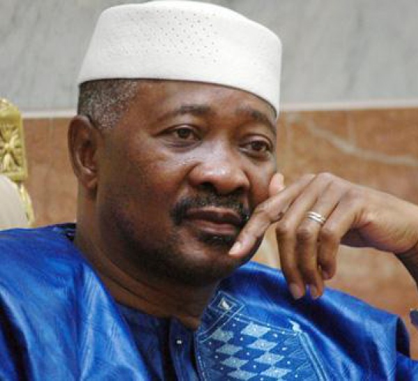 Comment ATT, l'ancien président malien, mène sa nouvelle vie au Sénégal
