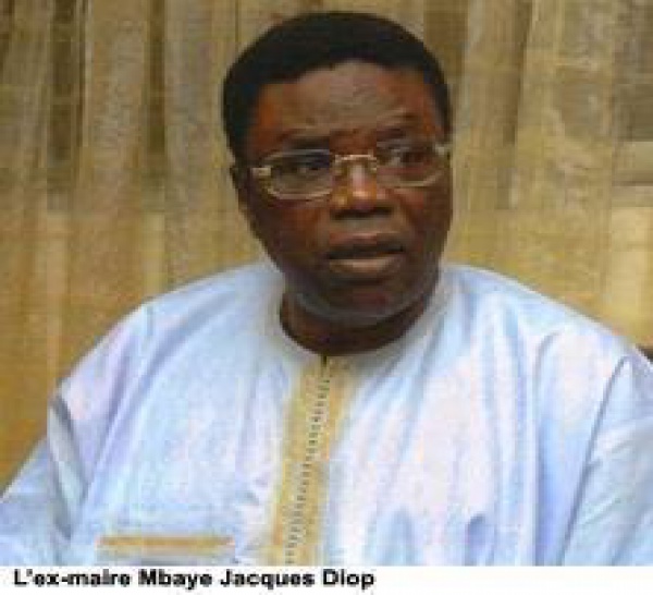 Mbaye Jacques Diop qualifie Amath Dansokho de "fou du roi".