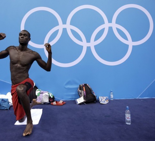 Le nageur sénégalais Malick Fall à l'entraînement au centre aquatique du parc olympique de Londres