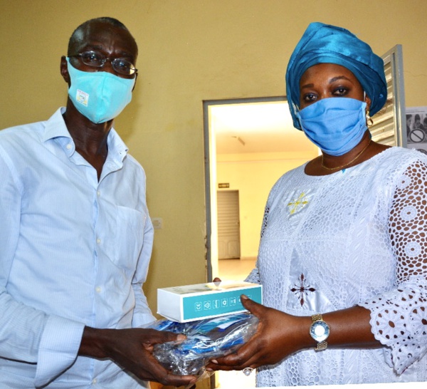 Lutte contre la Covid-19 : Les femmes de l’Artp arment les établissements scolaires des trois départements de Dakar.