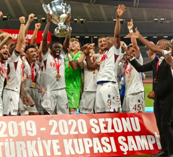 Coupe de Turquie : Pape Alioune Ndiaye et Trabzonspor champions devant Alanyaspor de Papiss Cissé.