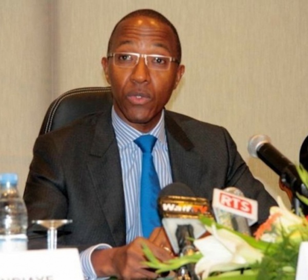 Pourquoi Abdoul Mbaye fait sa conférence de presse ?