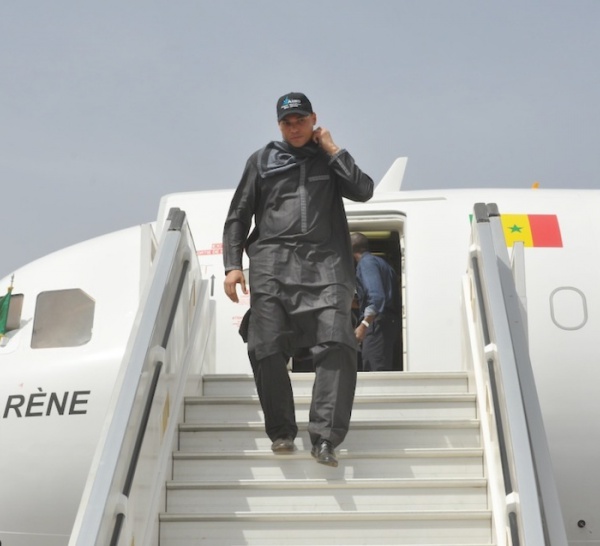 Karim Wade revient finalement ce soir au bercail : les libéraux concoctent un accueil "digne de son rang" à Me Abdoulaye Wade.