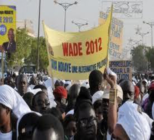 Ambiance à la place de l'Obélisque : les libéraux au rythme du "Ablaye walougnou".