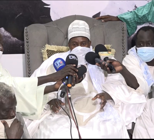 (VIDÉO) Cheikh Bass interpelle les chefs de village de Touba sur la nécessité de ne pas toucher aux réserves de terres.