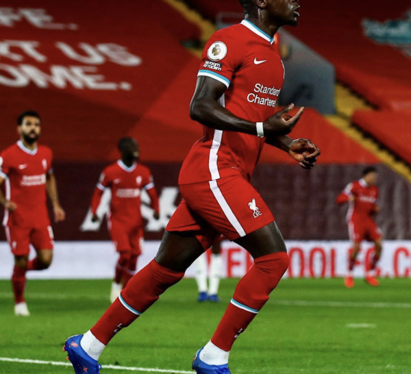 Premier League : Liverpool s'impose face à Arsenal, Mané buteur...