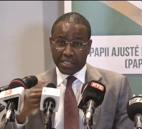 Économie / « On n'a pas de souci d'endettement » (Amadou Hott, ministre de l'Économie)