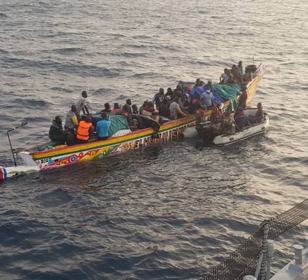 Urgent : Une pirogue de Mbour contenant 150 émigrés clandestins chavire, 100 personnes portées disparues....