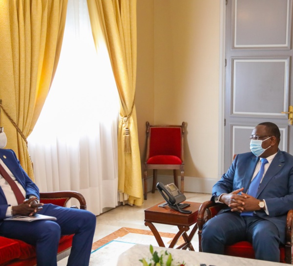Candidature à la présidence à la CAF : Le président Macky Sall reçoit Me Augustin Senghor.